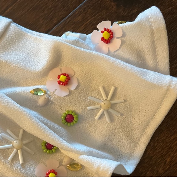 NEW 7th AVENUE NEW York & COMPANY WHITE BLOUSE SIZE MEDIUM - Picture 6 of 6